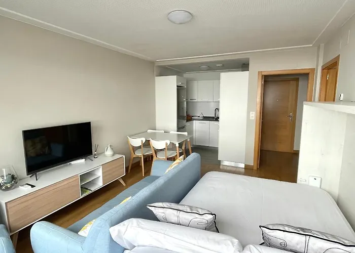 Estudio Centrico 1 Con Terraza Y Parking Privado * Ourense